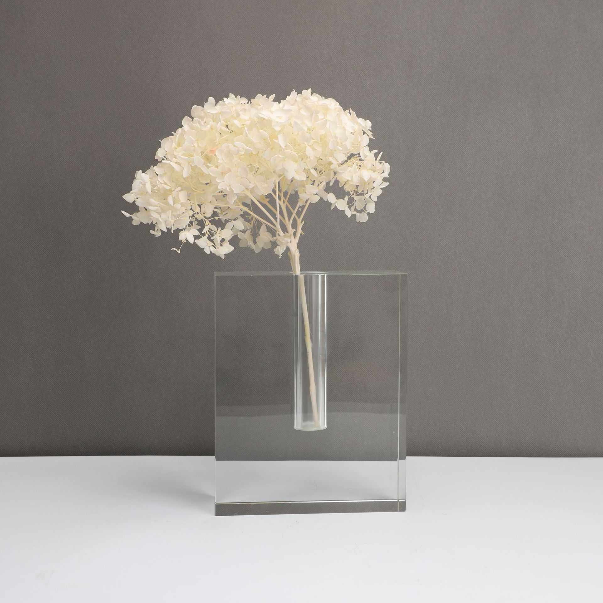 现代简约透明水晶花器花插样板房电视柜卧室书房客厅桌面玄关饰品