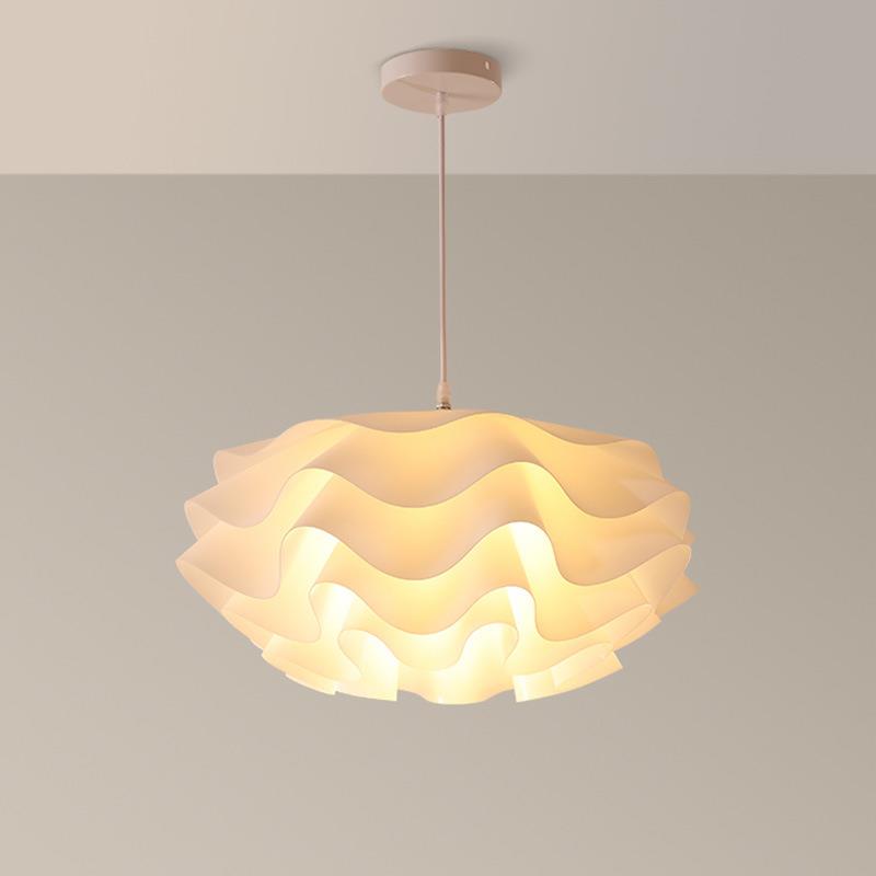 松果卧室吊灯2021年新款北欧设计师日式房间主卧儿童房灯女孩花朵