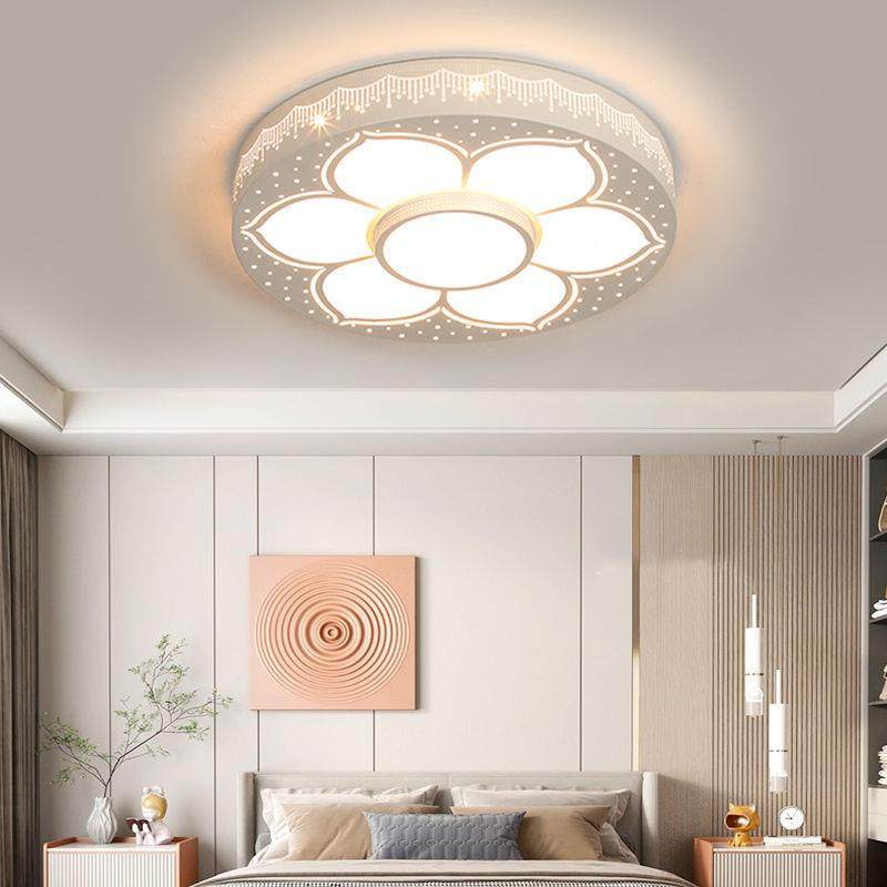 ir舒适感卧室灯2023年新款花瓣温馨女孩婚房主卧室led吸顶灯具超