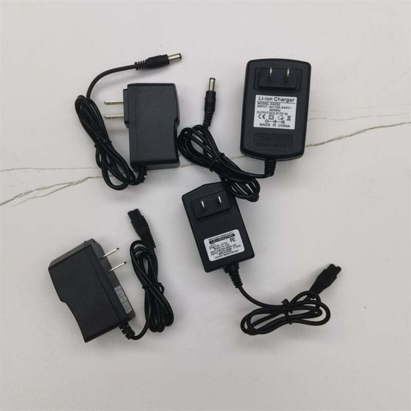 4.2V 8.4V 8.7V 12V 12.6V锂电池头灯充电器线快充双孔二孔1A 2A