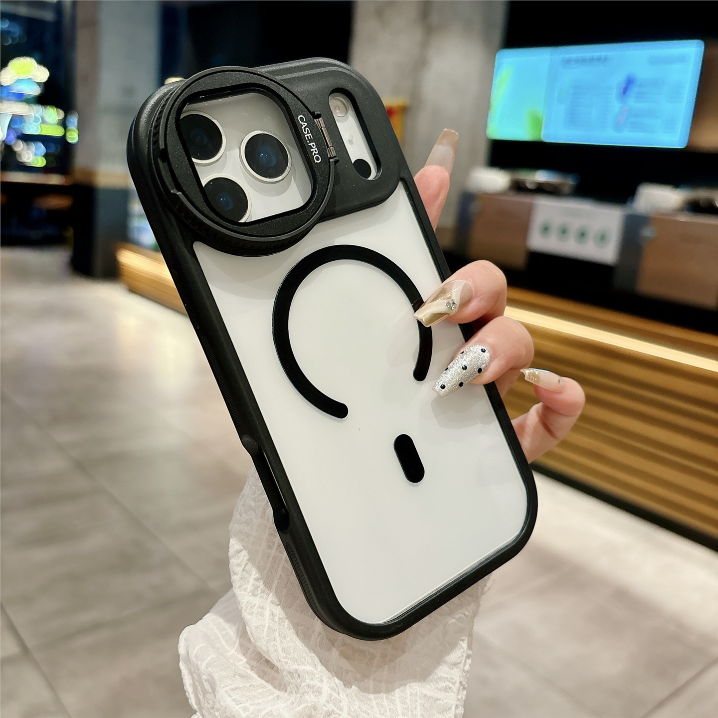 适用iPhone17ROMAX透明磁