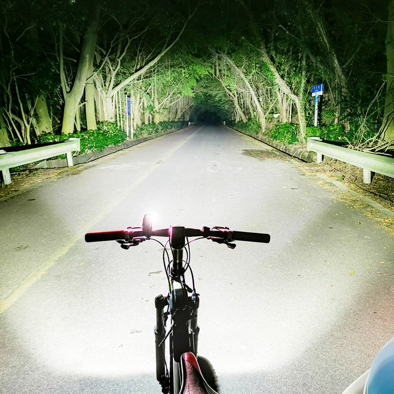 博纳光学自行车山地车公路车夜间骑行可充电可换18650电池X7max