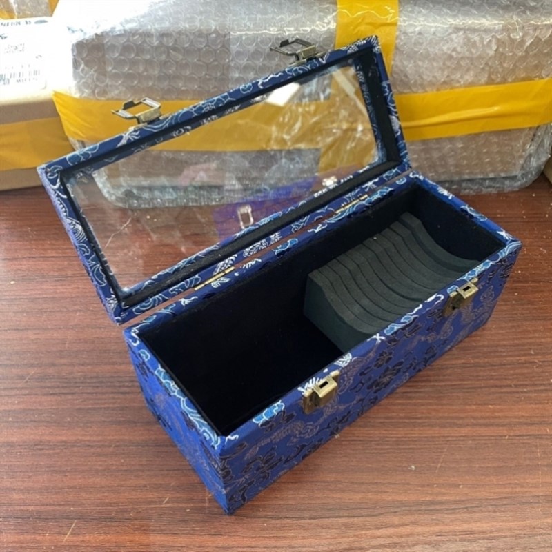 首饰收纳盒可装10个手链锦v布盒,金银家居复古图案礼盒,玉镯,好看