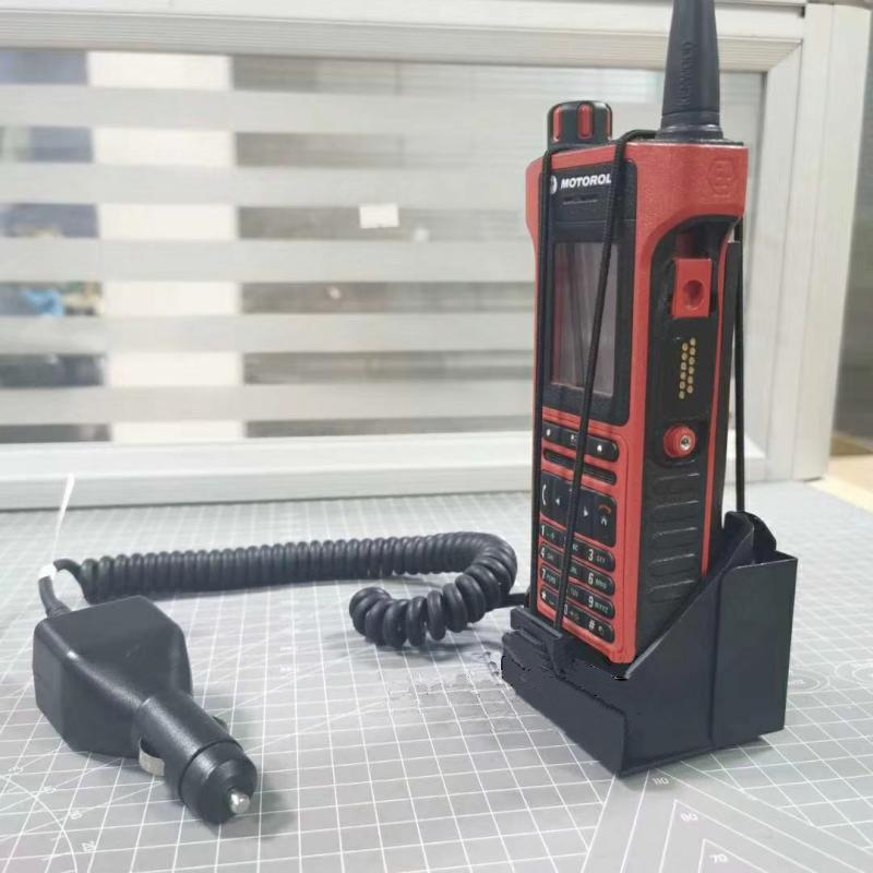 适用摩托罗拉对讲机XIR P8268 6620 8668 GP328 D338D车载充电器