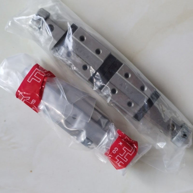 THK直线导轨滑块 HSR8lRM HSR10RM HSR12RM HSR15 HSR20 HSR25 30