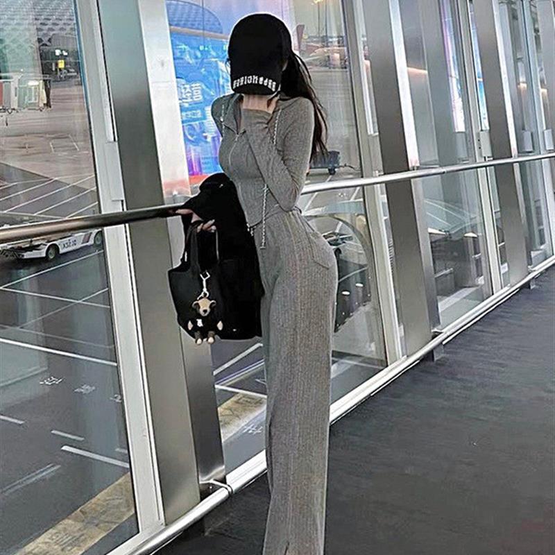 新款女秋冬显瘦修身运动休闲时尚大码连衣裙