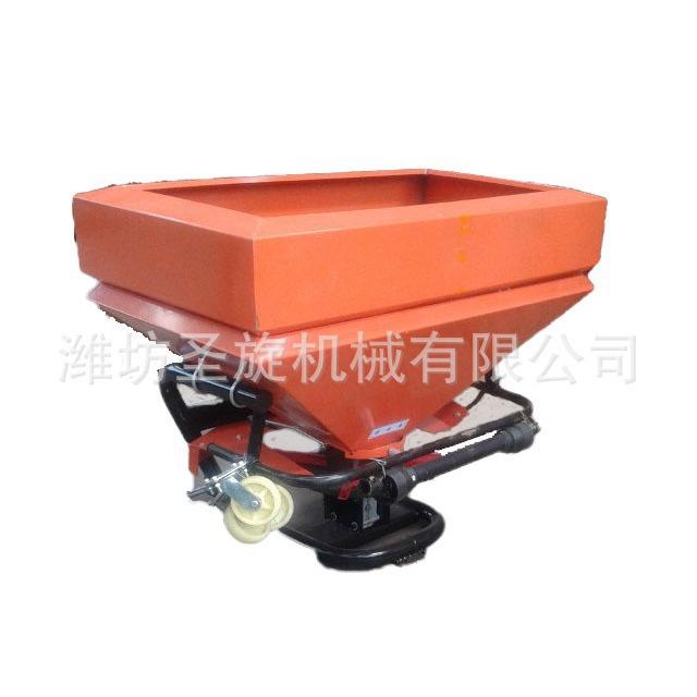 施肥机撒肥机撒种机,小型轻便四轮拖拉机后置式撒播机
