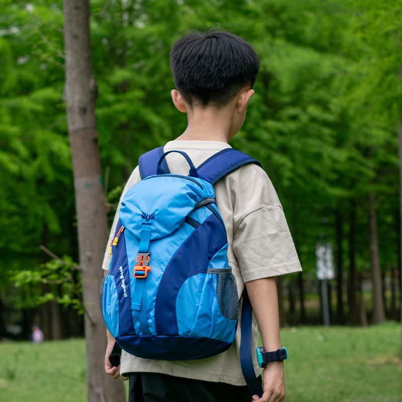 户外儿童旅行双肩包出游轻便男孩外出小背包旅游超W轻小学生春游