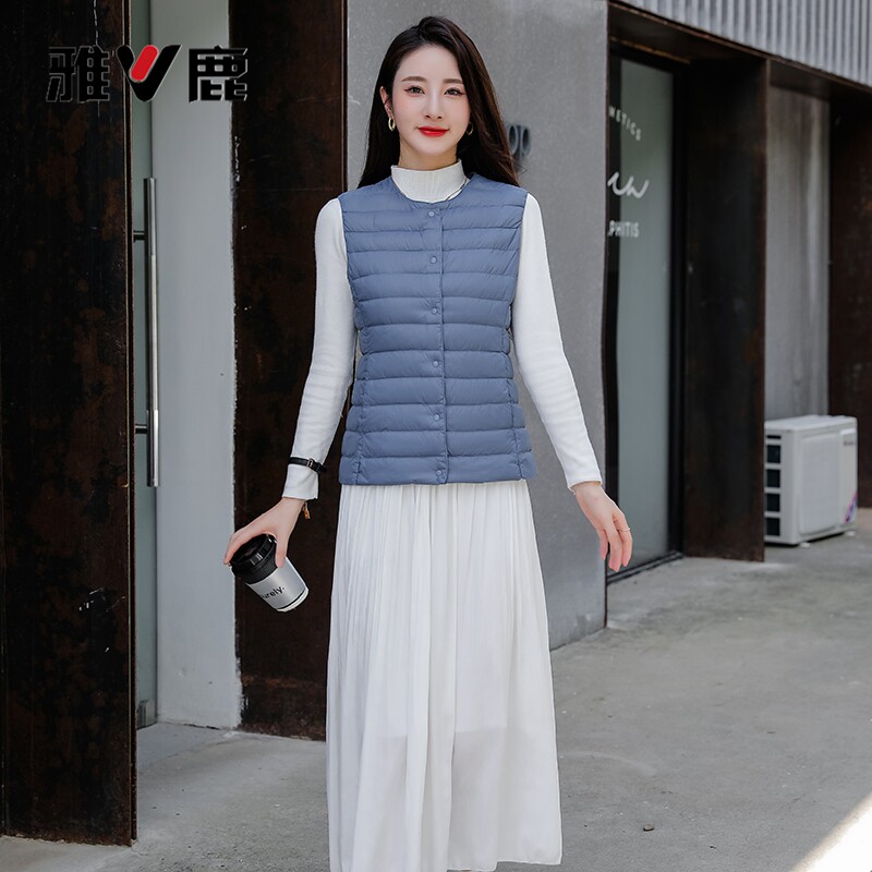 雅鹿女款修身显瘦百搭羽绒马甲