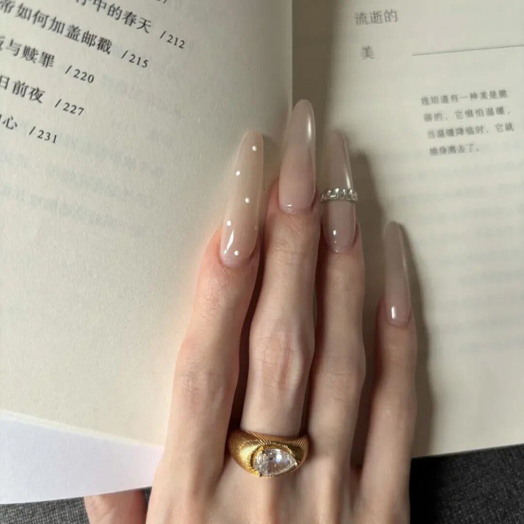 【淡人美甲】高级感冰透裸色猫眼手工穿戴甲纯欲显白波点闪钻甲片