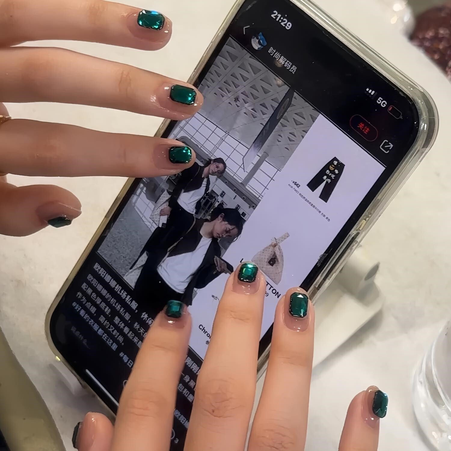绿宝石手工穿戴甲富贵感气质显白高级短款裸色镶钻翡翠绿美甲高级