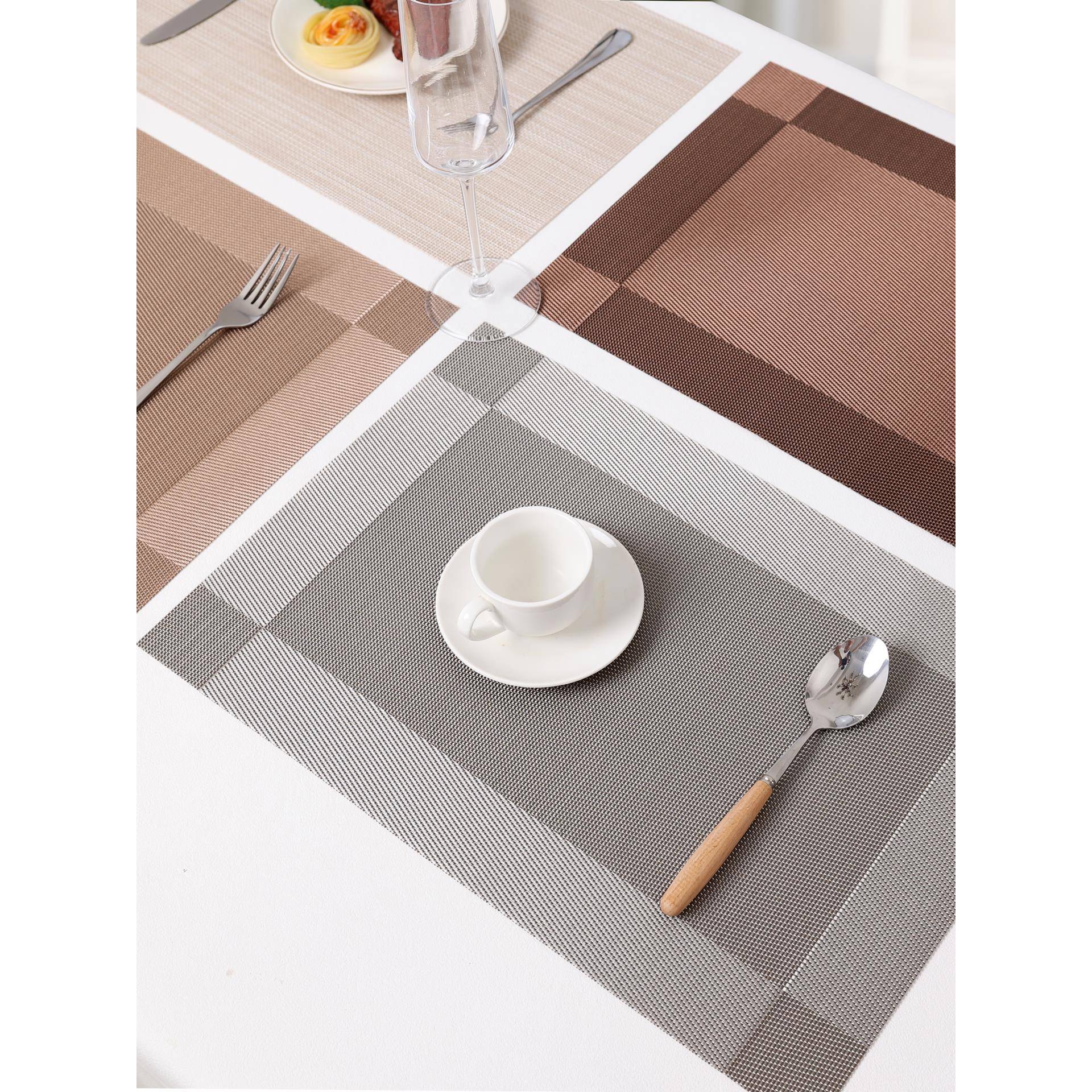 西餐垫酒店高级感餐桌隔热垫北欧轻奢易冲洗防烫简约PVC餐碟碗垫