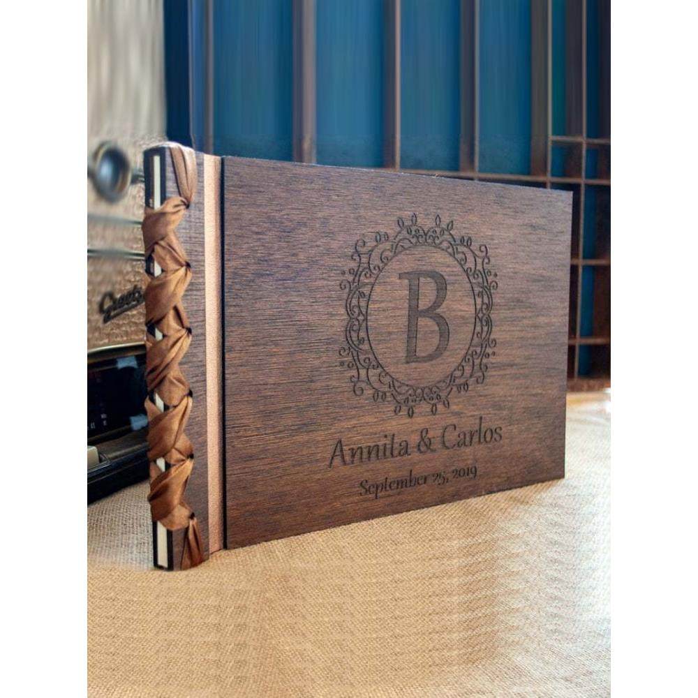 定制logo婚礼签到本留言本婚礼用品刻字新郎新娘名字日期留言册