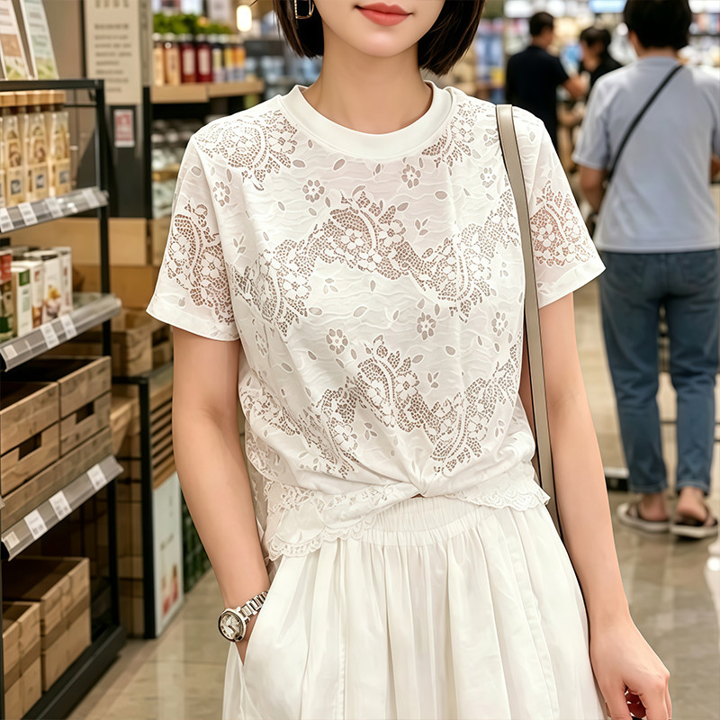 夏日轻薄镂空罩衫宽松大版中长款上衣女遮屁股洋气拼接短袖蕾丝衫