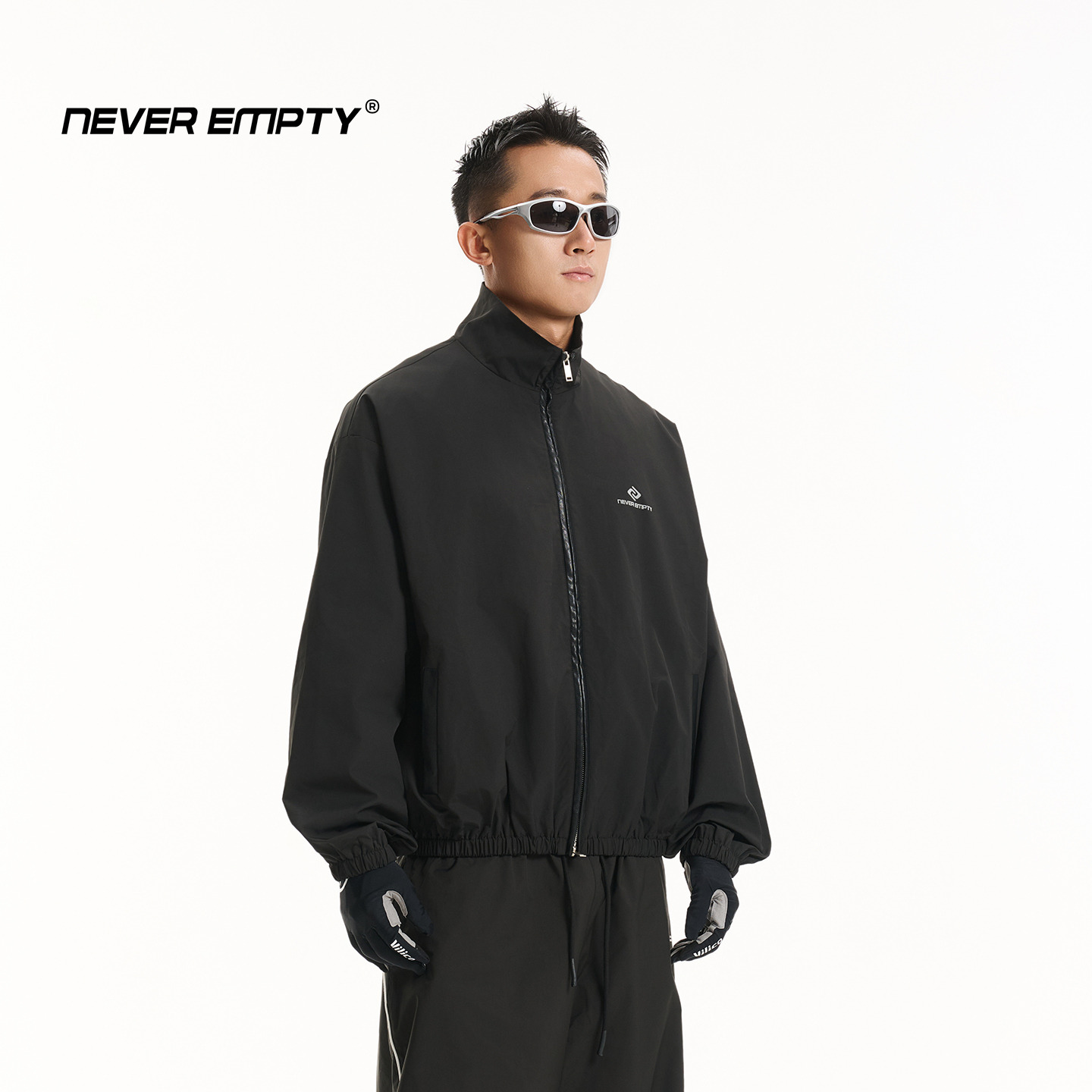 NEVER EMPTY发光印花黑色外套男女款2025秋冬新款牛津布梭织夹克