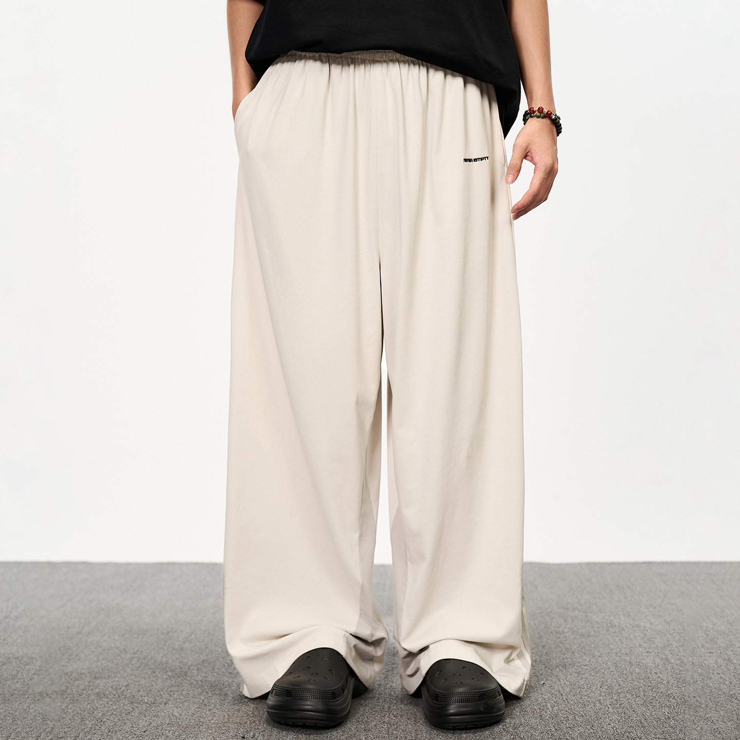 NeverEmpty条纹宽松卫裤