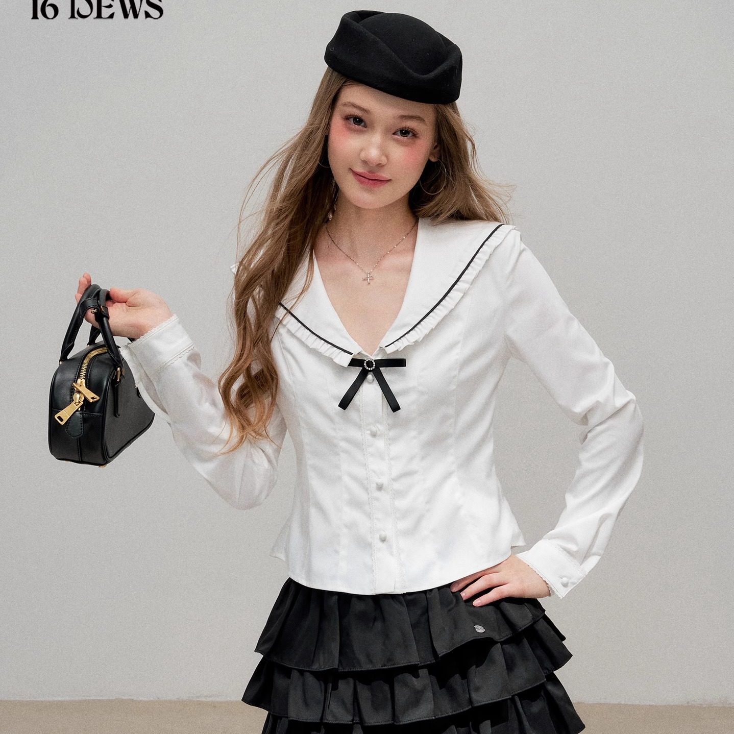 海军领蝴蝶结白色长袖衬衫