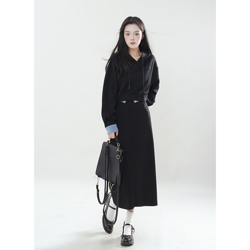 今年流行休闲小个子时尚套装女秋装气质卫衣运动裙子高级感两件套
