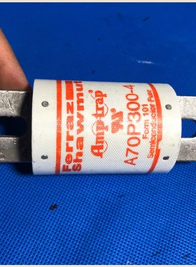 A70P300-4和A70Q450-4安川变频器保险快速熔断器A70P350-4