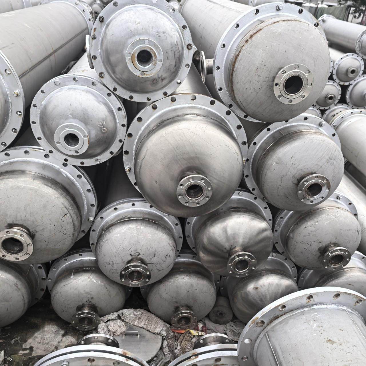 供应二手立式列管换热器 列管冷凝器 钛材冷凝器 304不锈钢换热器,机械设备,节能设备,淘宝优惠券,粉丝福利购,淘宝优惠卷