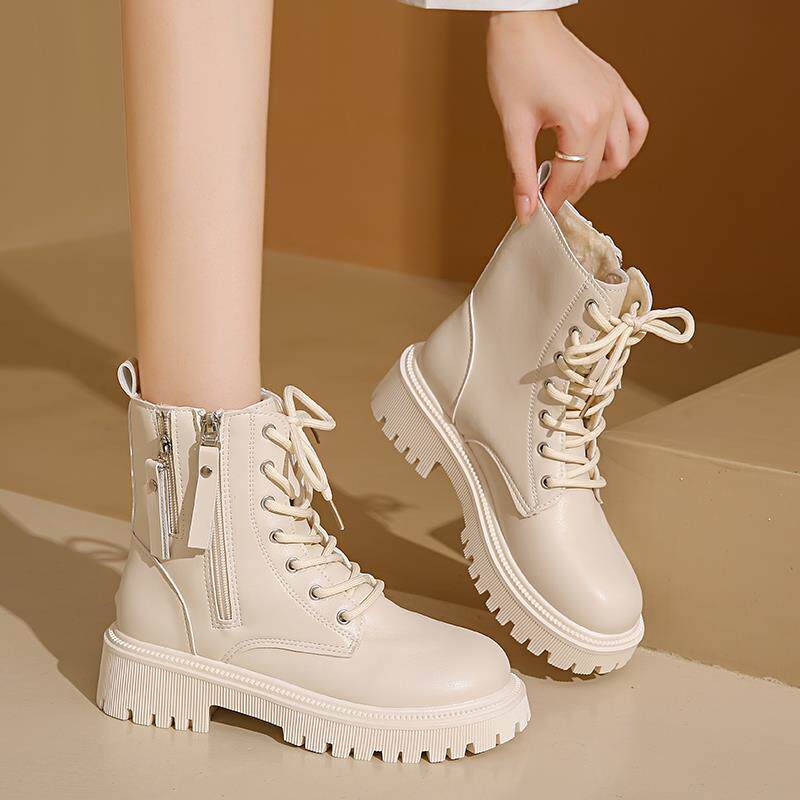 马丁靴女款2025新款英伦风秋季厚底白色短靴配裙子大码高帮靴子女