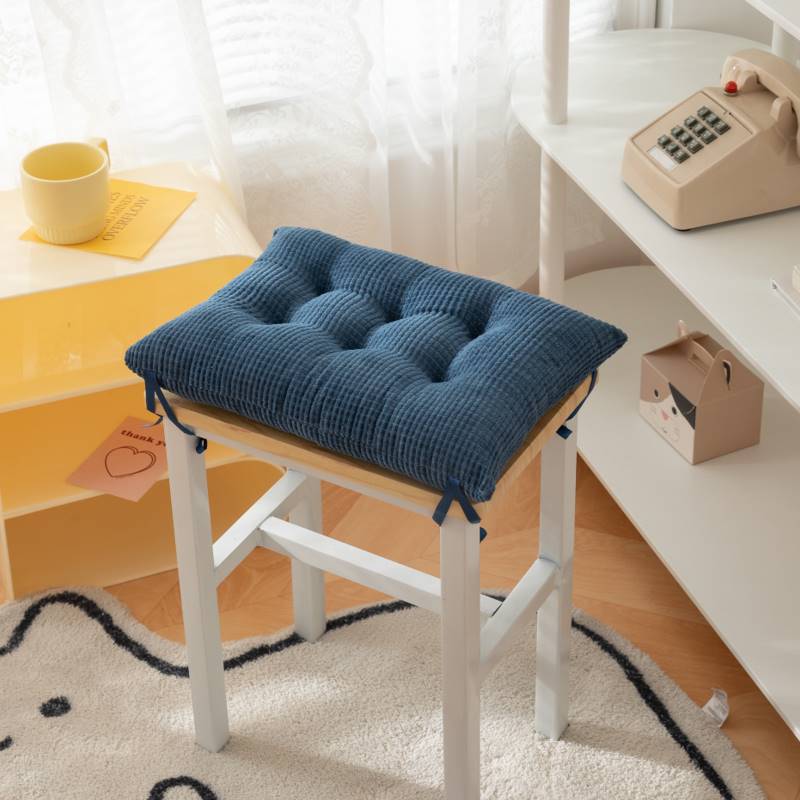 学生凳子坐垫办公室久坐椅垫灯芯绒冬季保暖毛绒餐桌垫加厚长方形