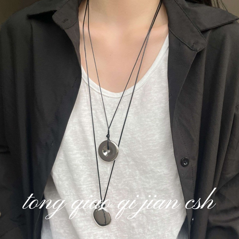 时髦黑皮绳水瓶圆环长款项链