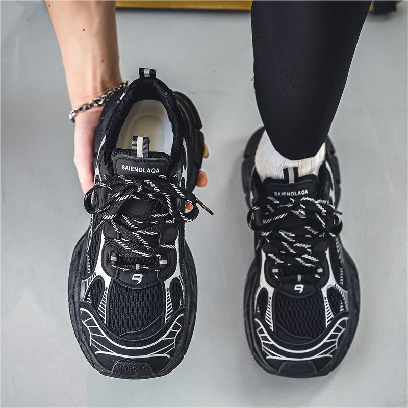 特大码男鞋2025夏季新款4u6黑色透气防臭网面47运动休闲老爹鞋男4