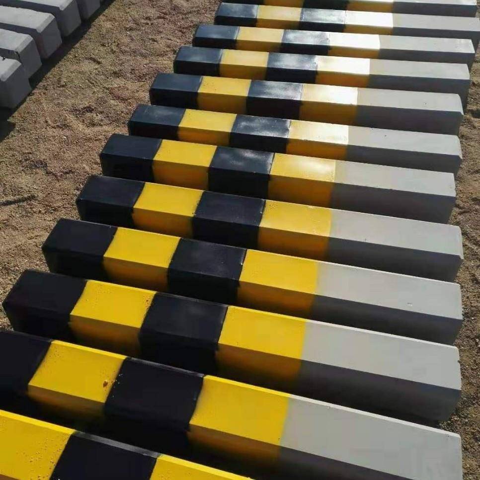 供应安徽水泥混凝土公路界桩界碑百米桩里程碑铁路界桩界标