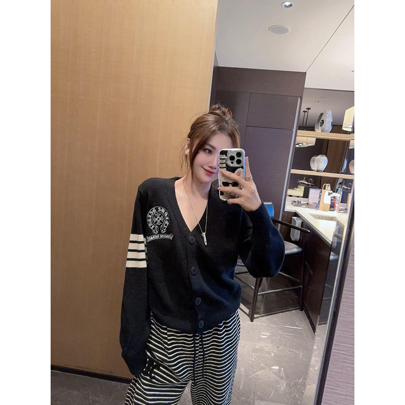 美式复古十字架V领针织开衫女秋冬新款宽松慵懒风毛衣外套上衣