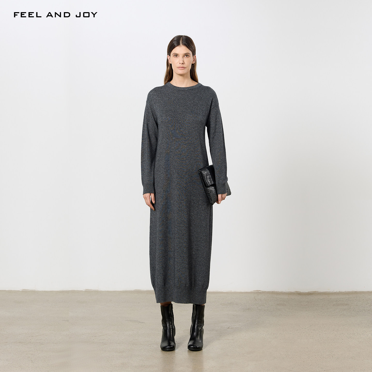 FEEL AND JOY秋冬简约圆领针织连衣裙女宽松显瘦长款毛衣裙中长裙