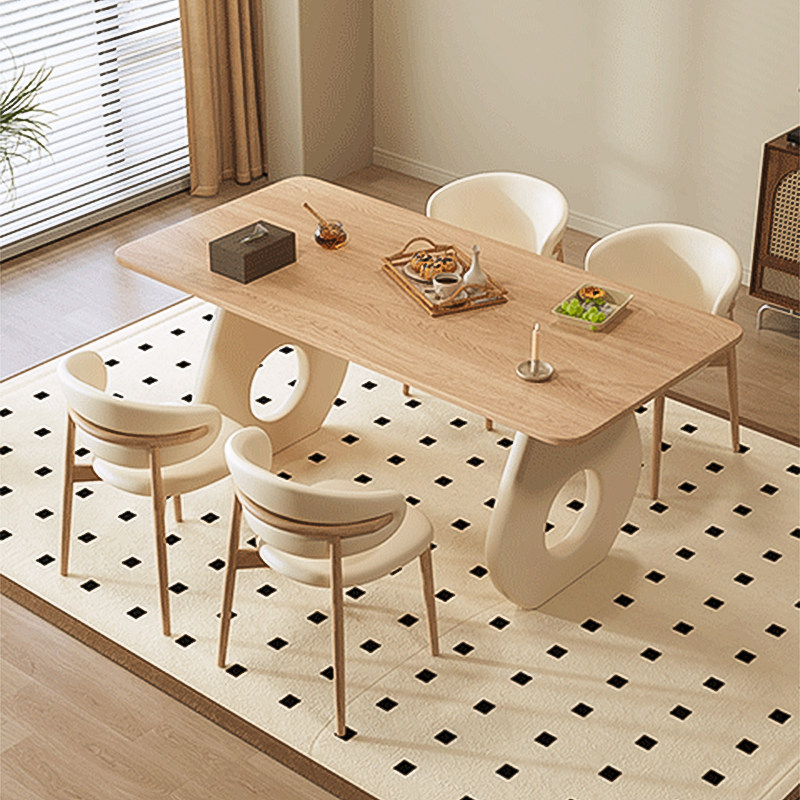 佳嘉美家居2026年新款奶油风北欧原木色餐桌椅组合家用实木餐厅台