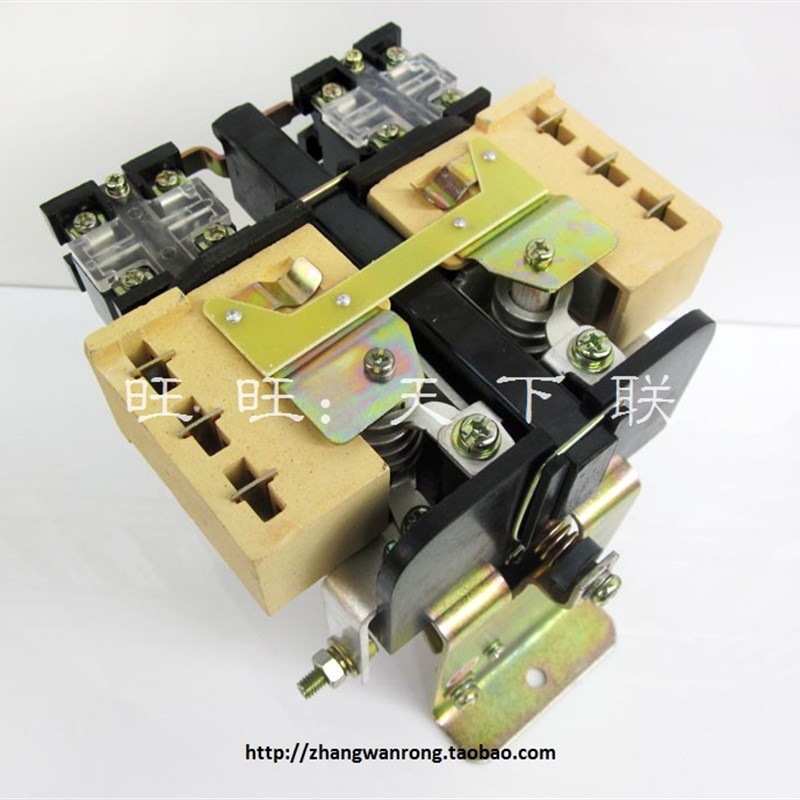 城新CZ0直流接触器CZ0-100/10一常开触点银点100A  电压 DC220v