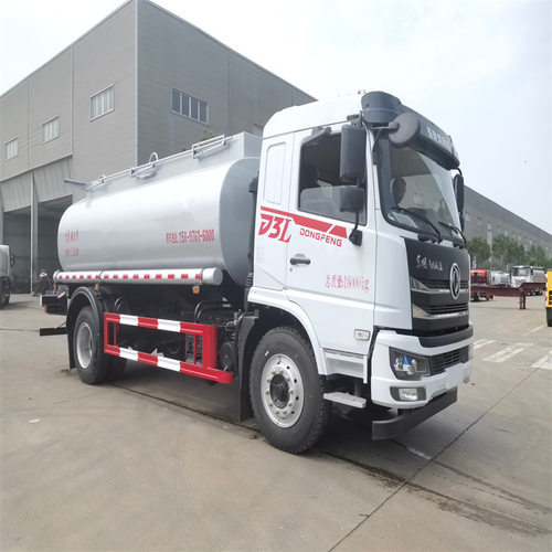 10吨衬塑槽罐车 东风4*212方减水剂罐车 普通液体运输车 净水剂车