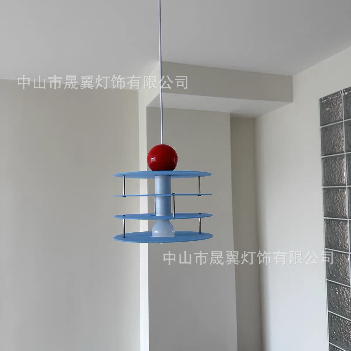 新款个性彩色多巴胺配送亚克力吊灯北欧包豪斯撞色卧室床头吊灯