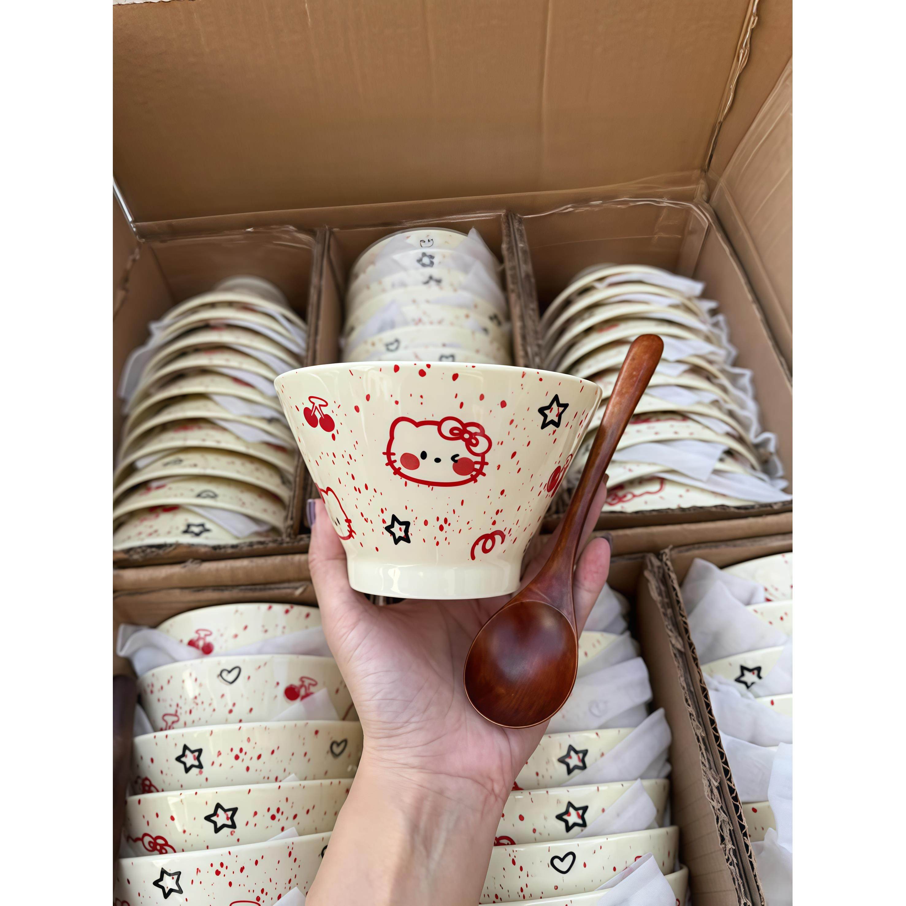 可爱kitty奶油风碗卡通版陶瓷饭碗少女心手绘大容量吃饭碗带勺