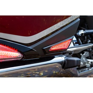 金翼L车身装饰灯进气口灯雾灯前叉轮毂灯边箱尾箱刹车灯