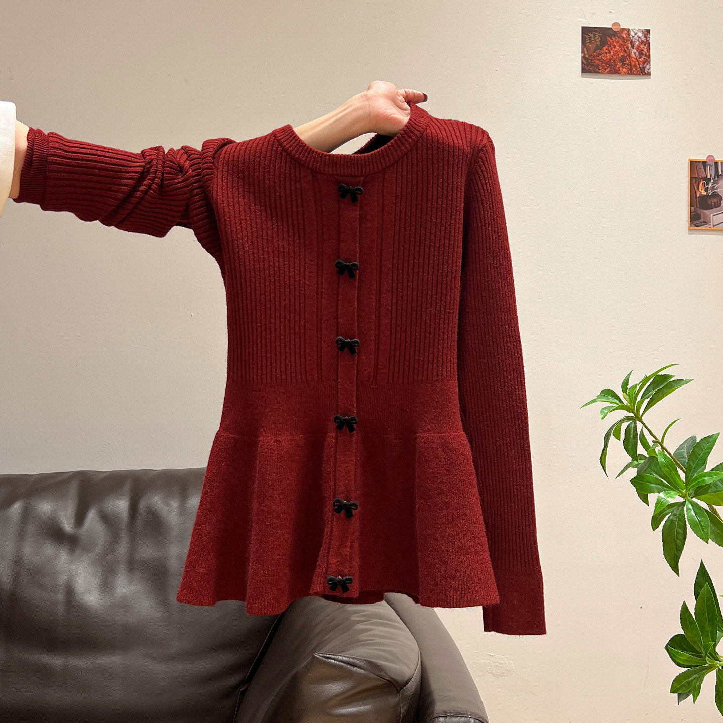 新年红色荷叶花边下摆针织女冬季新款加厚长袖毛衣内搭打底衫上衣