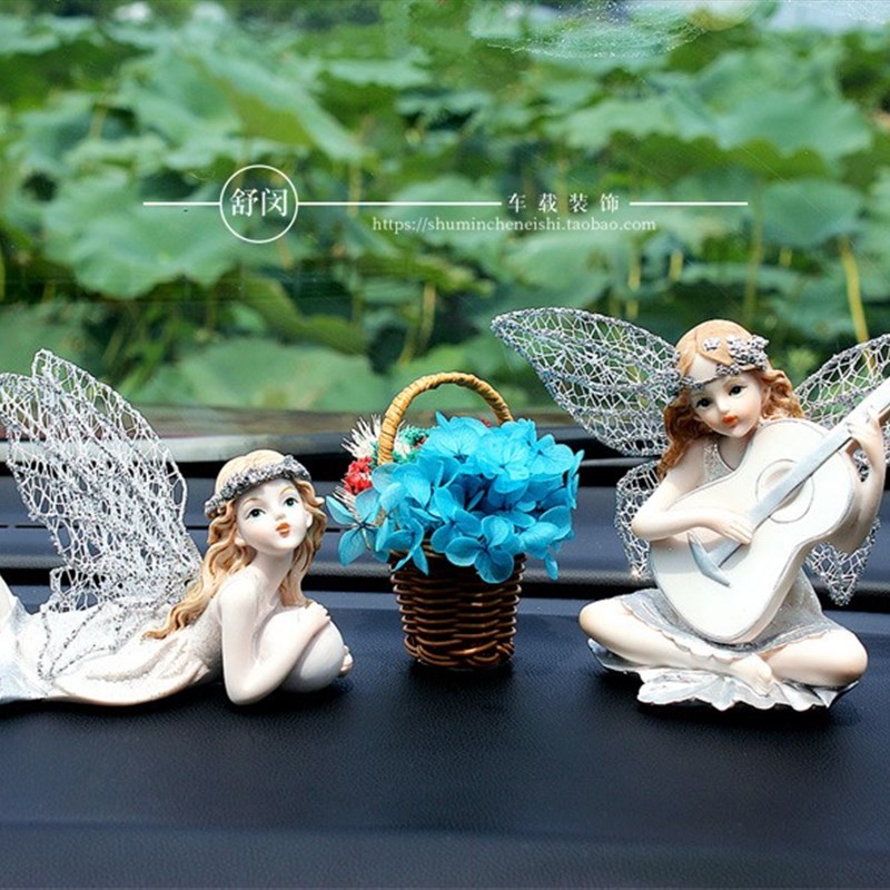 2023车载中控台饰品摆件车内女士网红羽毛防滑垫治癒系树脂高档用