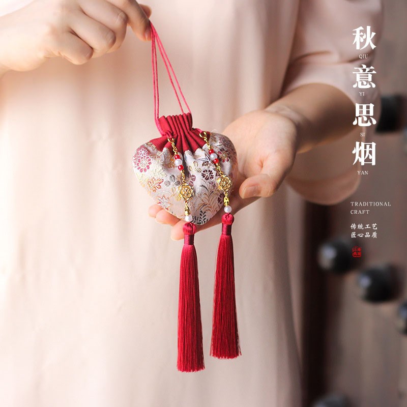 古风香囊空袋心形香包刺绣汉服随身荷包布袋车载挂件香料中式香袋