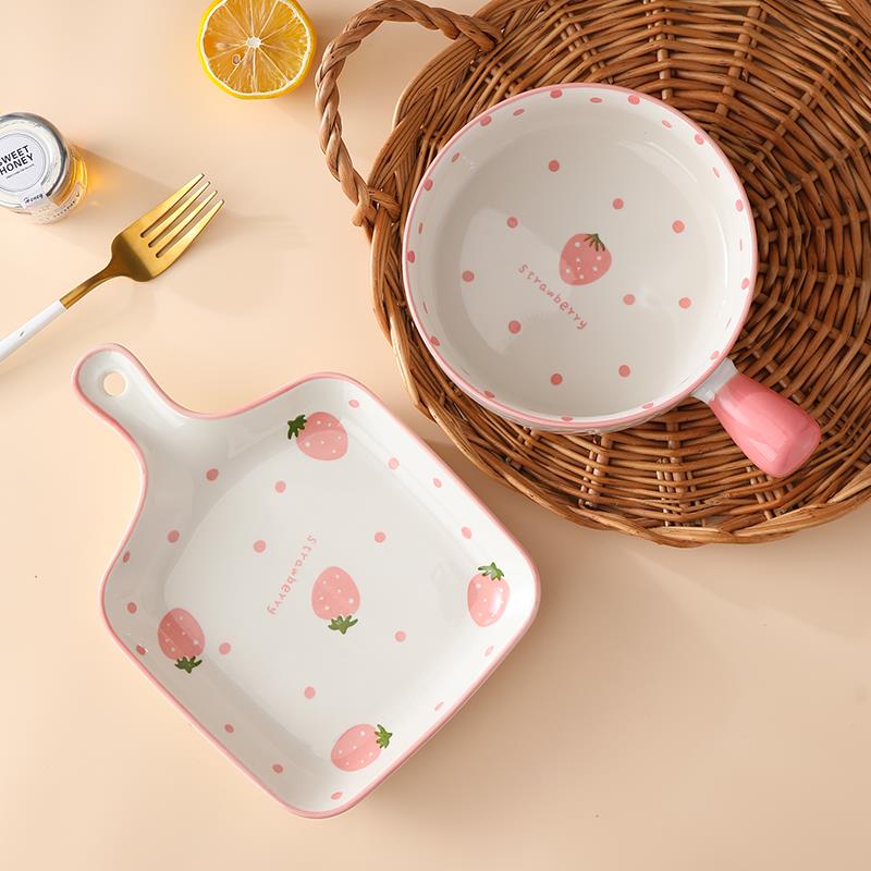 草莓可爱陶瓷烤盘2023新款网红碗碟套装家用盘子釉下彩餐具耐高温