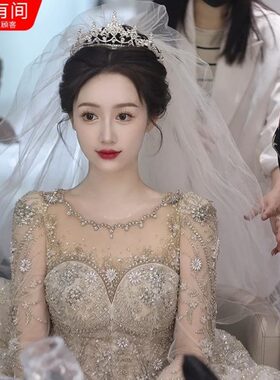 头纱新娘主婚纱皇冠结婚领王冠仙气发饰头证婚礼冠高级求婚登记感