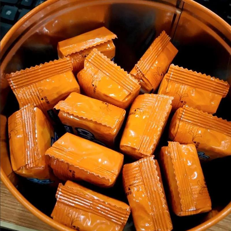 新货钙芝奶酪味威化饼干58.5g135g180g进口干酪芝士夹心网红休闲