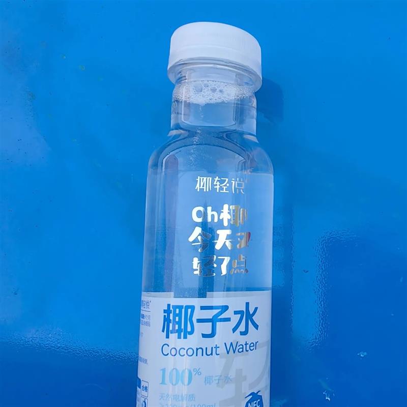 新货椰轻说纯椰子水新鲜果
