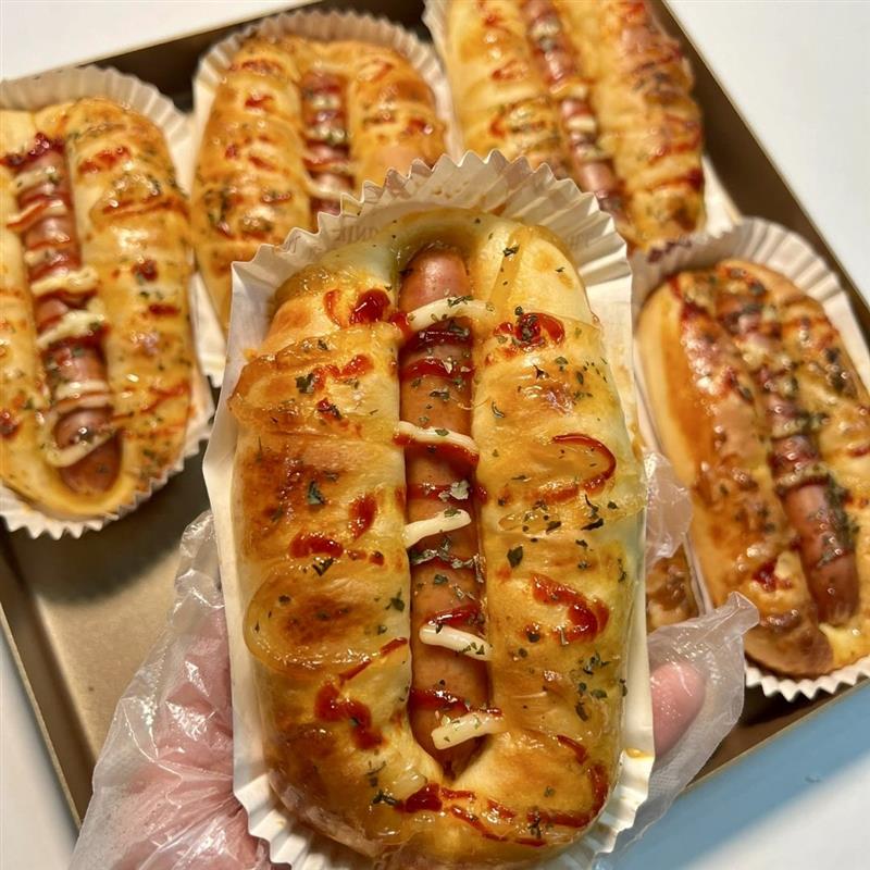 新货鲜烤短保热狗面包优质