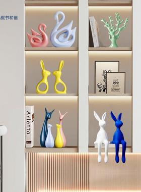 家居装饰品创意小摆件现代电视酒柜玄关客厅陶瓷简约房间书柜摆设