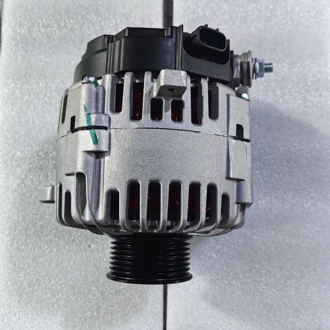 适用英菲尼迪QX56VQ56DE23100ZH00A14伏130安2004-2008年发电机