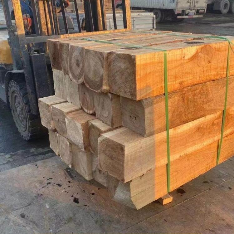 枕木榆木吊车垫木硬杂木垫木青冈木槐木建筑香樟木包装木定制