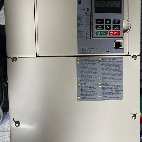 安川L1000A变频器CIMR-LB4A0045AAC 22KW 安川变频器22KW