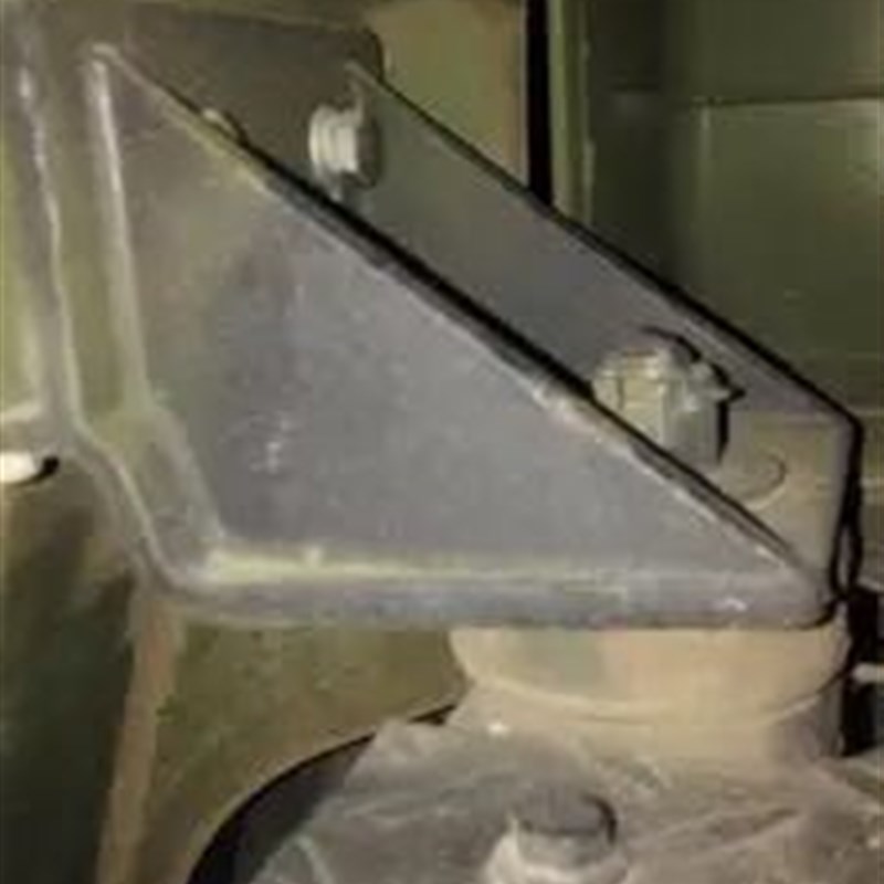 徐工吊车配件 徐工吊车驾驶室减震块胶块12吨16吨20吨25吨胶块图片